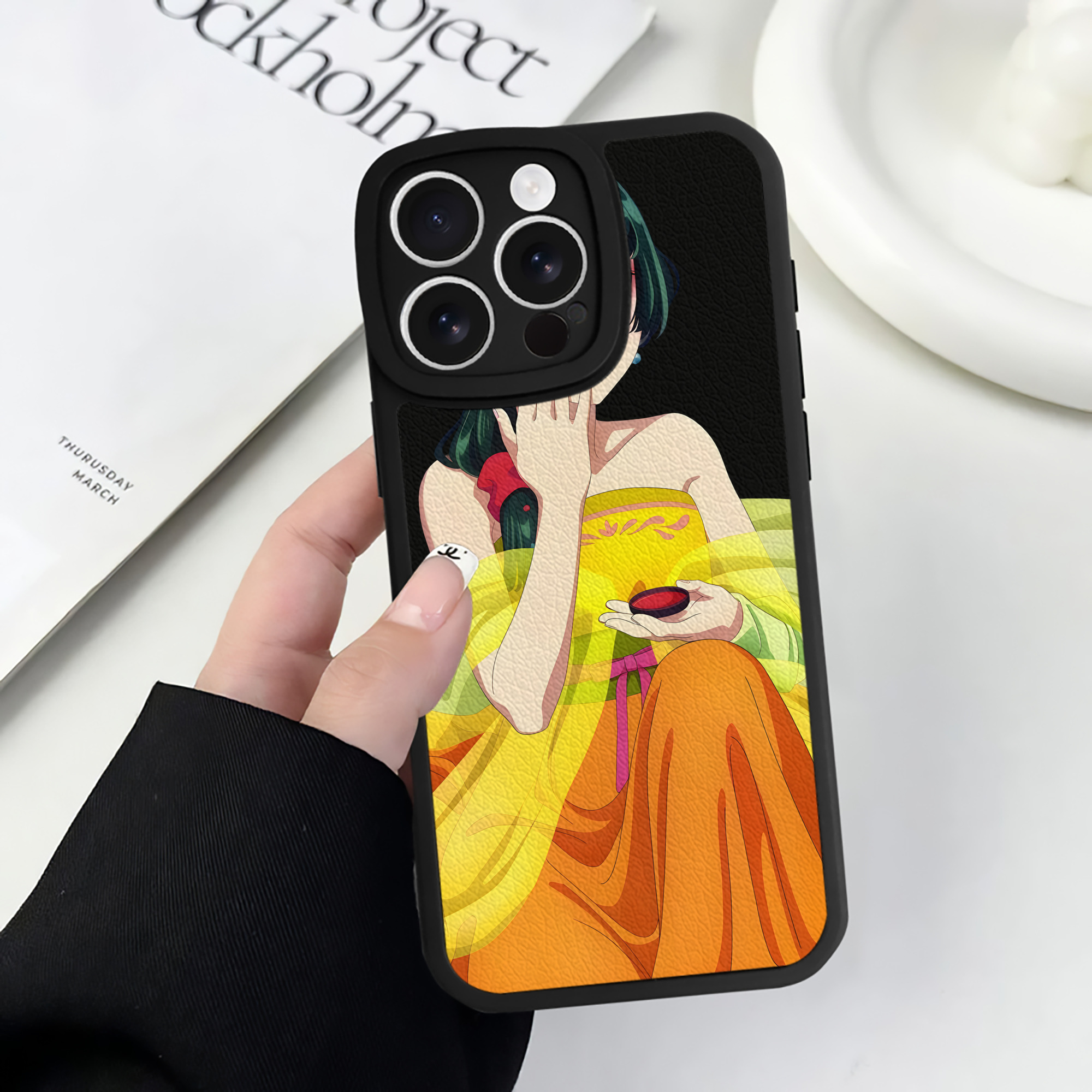 （画像用） 薬屋のひとりごと The Apothecary Diaries 【iPhone 16シリーズ対応】シリコンスマホケース（レザー調） 材質：シリコン